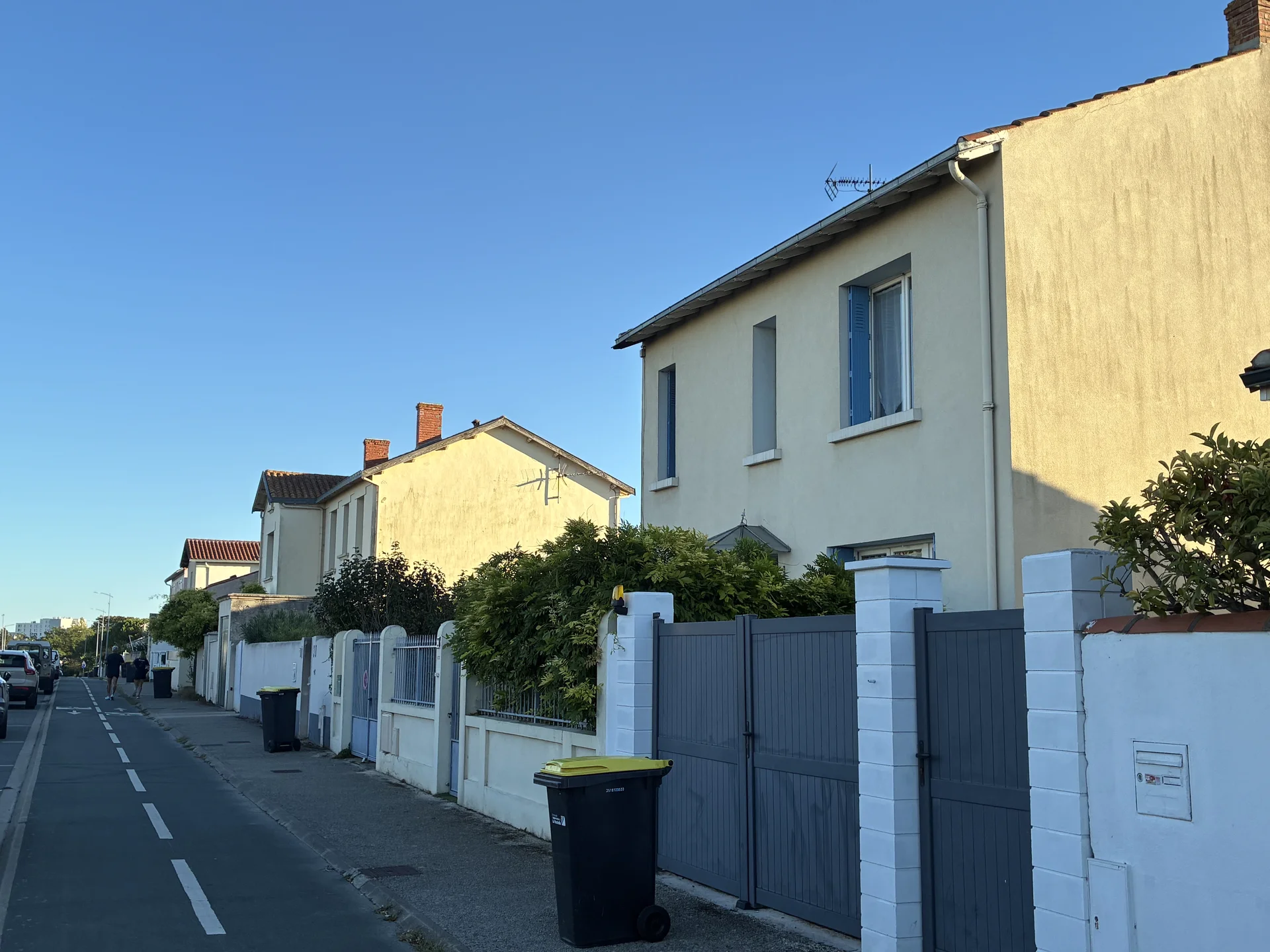 Rue du Pont des Salines, secteur Petit Marseille-Foire Exposition, La Rochelle